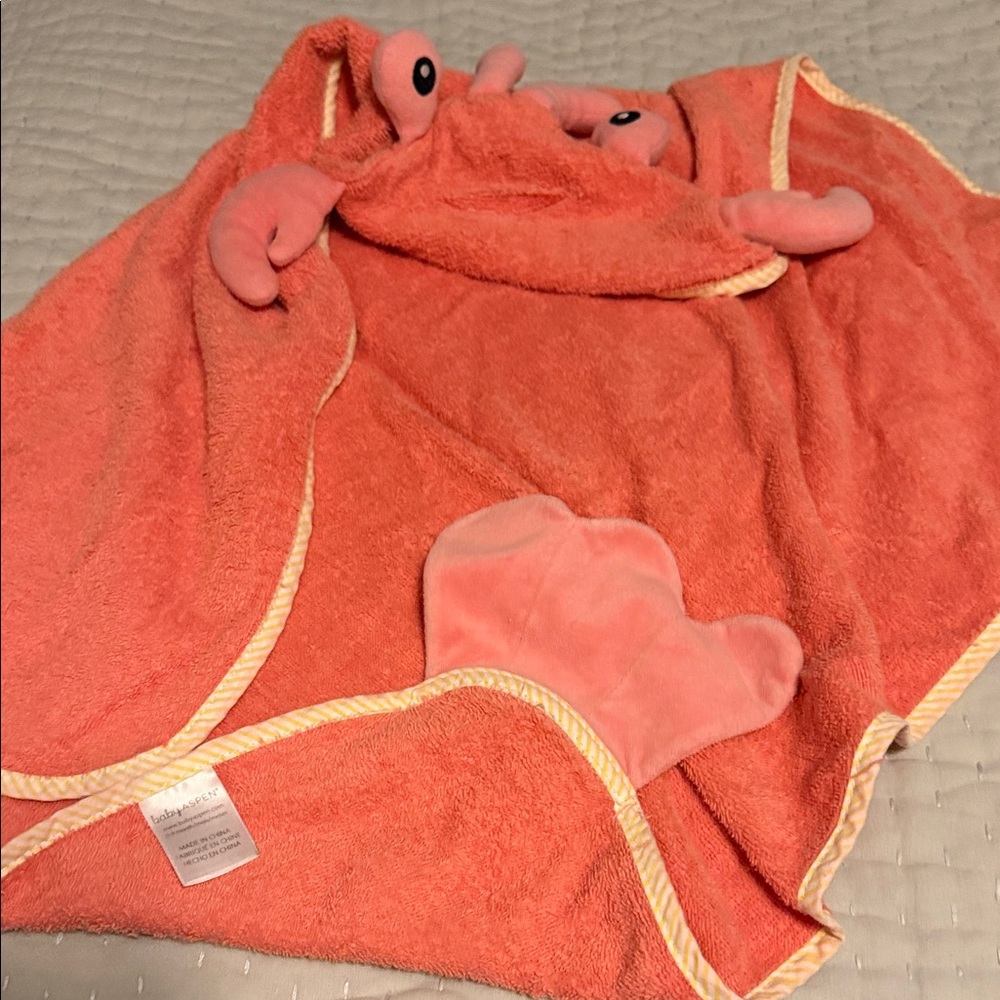 Baby Aspen Coral Pink Crab Hooded Baby Towel